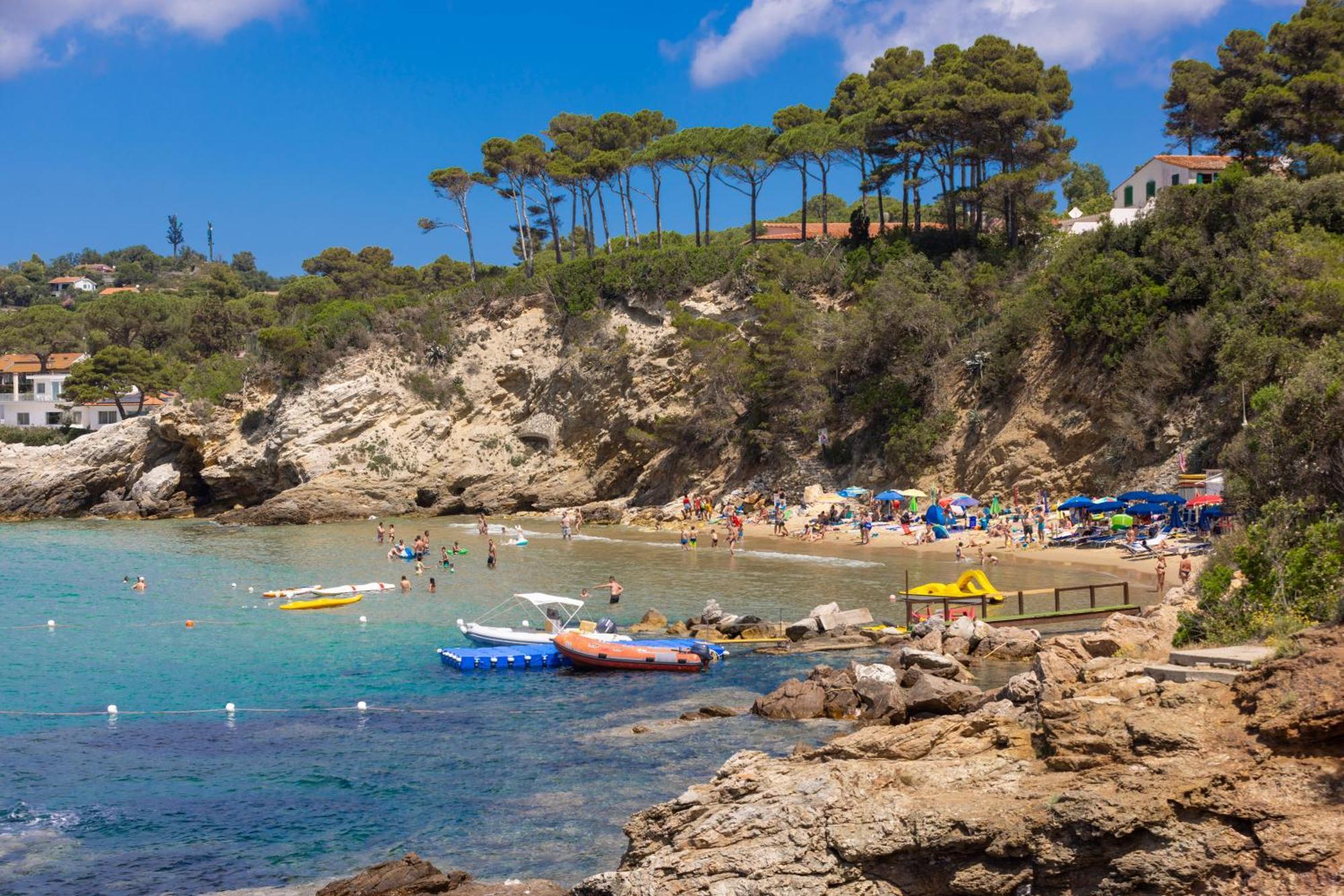 Camping Village Le Calanchiole Каполивери Екстериор снимка